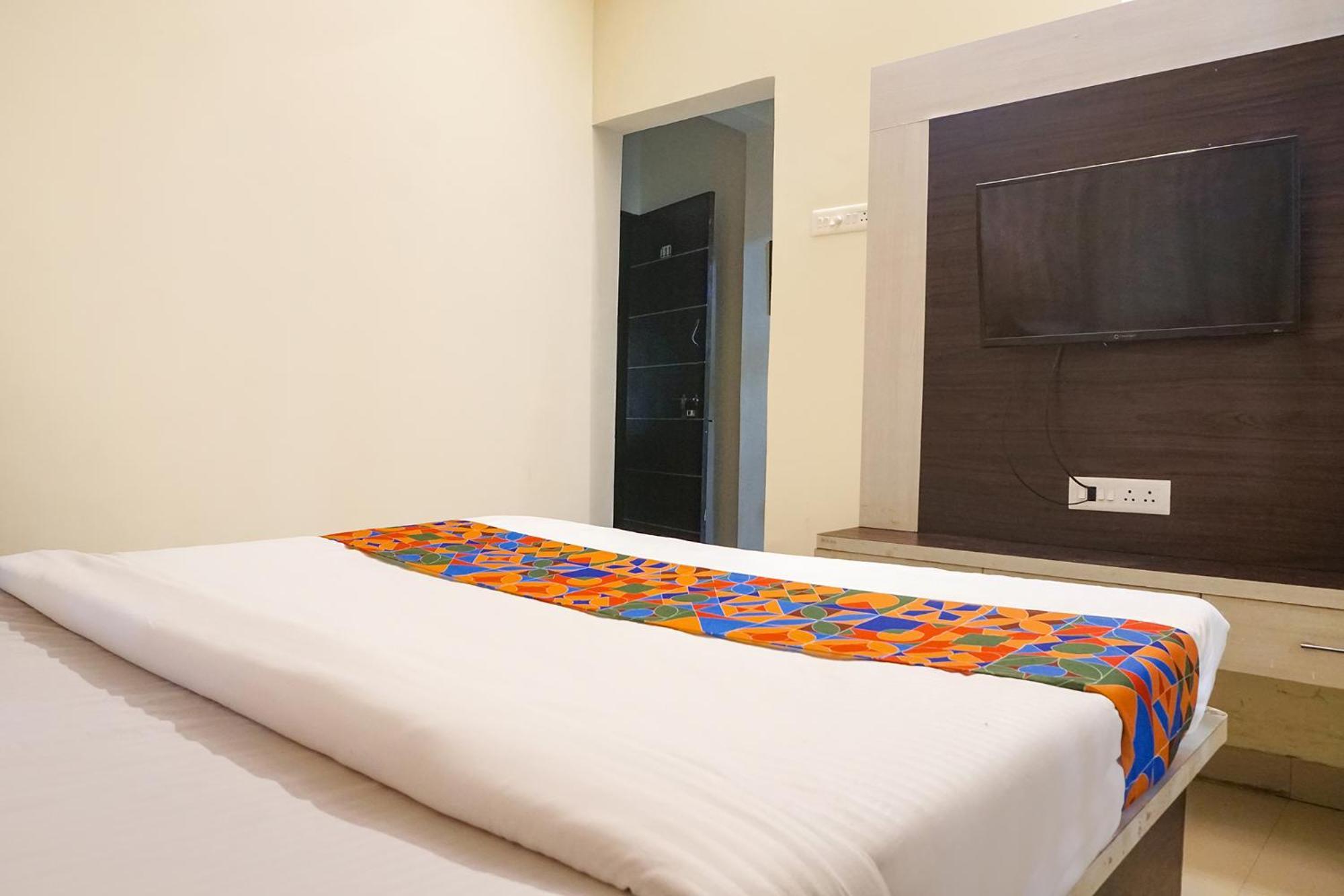 Fabhotel The Guest House 浦那 外观 照片